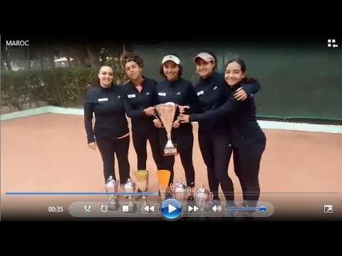 l'équipe des U16 Filles championnes et finalistes en simples, doubles