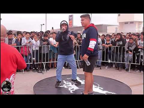 Capone vs Anibal -8vos- Red Bull Batalla de Los Gallos Regional Perú 2018