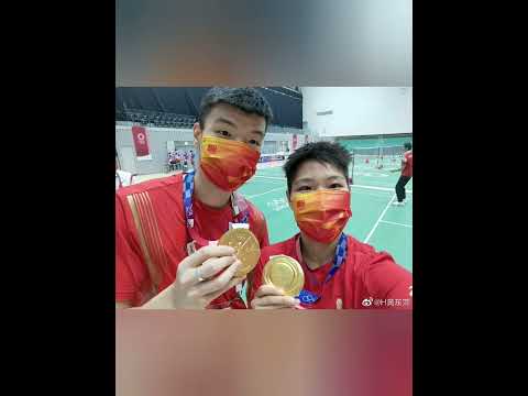 Huang Dong Ping × Wang Yi Lyu Duplo Misto