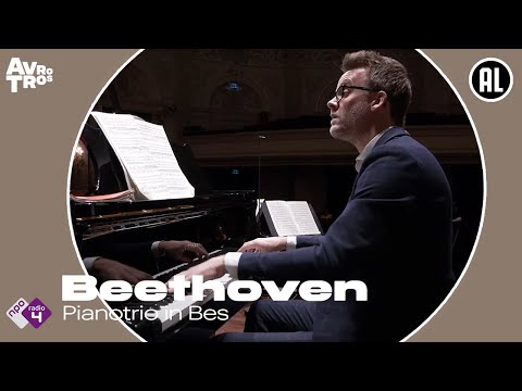 Beethoven: Pianotrio in Bes, op. 11 - Trio Légende - Live concert HD