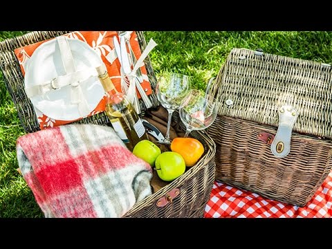 download lagu mp3 mp4 Ready To Go Picnic Baskets, download lagu Ready To Go Picnic Baskets gratis, unduh video klip Ready To Go Picnic Baskets