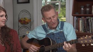 Rory Feek sings &quot;Someone You Used to Know&quot;