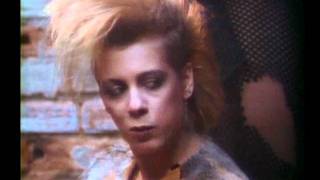 Kiss - All Hell&#39;S Breakin Loose