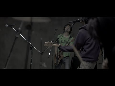 LAST ALLIANCE - 片膝の汚れ［OFFICIAL MUSIC VIDEO］