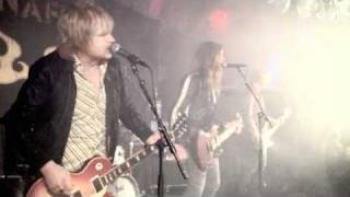 Bonafide - Can't Get Through (The Blacklist @ Café Opera)