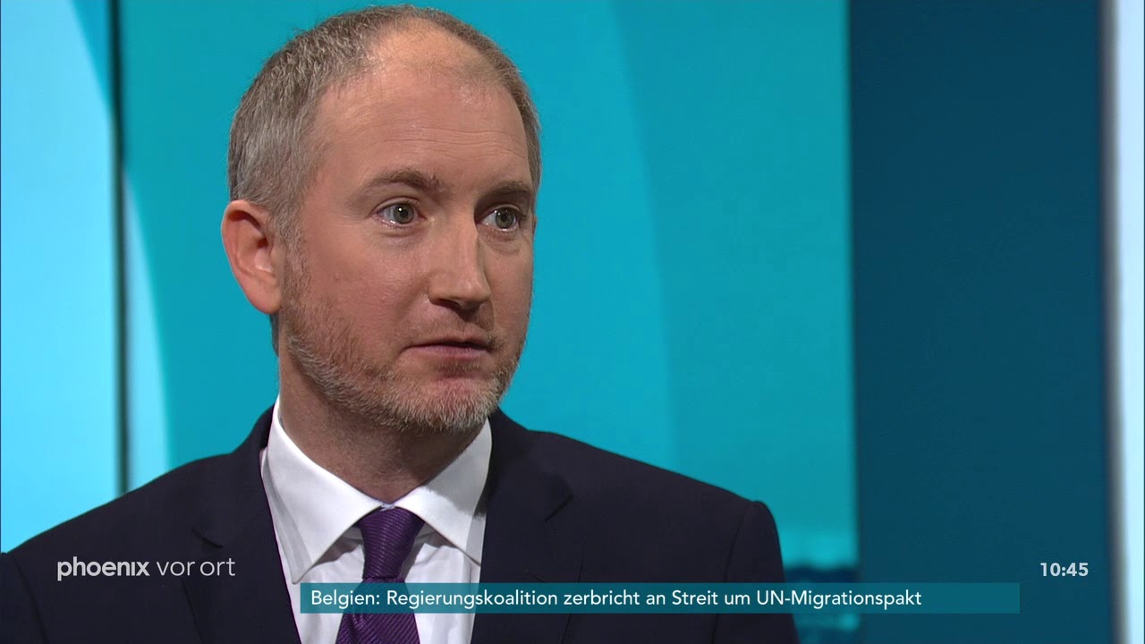 Axel Plünnecke vor der Bundespressekonferenz zum Fachkräfteeinwanderungsgesetz am 19.12.18