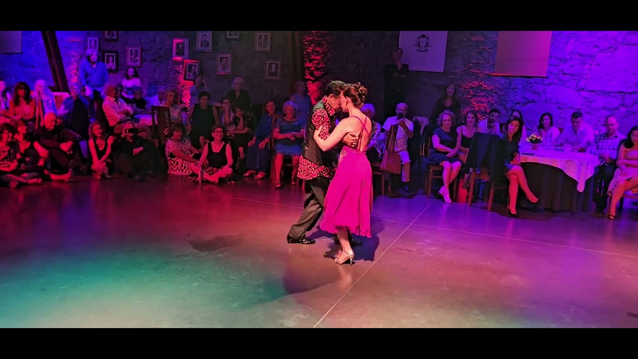 Chicho Frumboli e Juana Sepulveda no Dinner & Show em 21/07/23 - 5/6