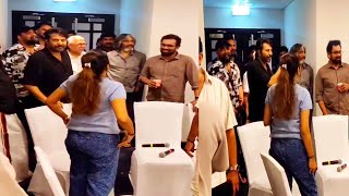 Download lagu കിടുക്കാച്ചി ലുക്കിൽ മമ്മൂക്ക ദുബായ് റിഹേഴ്സൽ ക്യാമ്പിൽ😎 Mammootty🔥Kairali TV🔥Dubai🔥 mp3