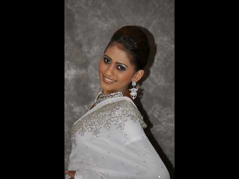 පියුමි හංසමාලි වගේද බලන්න 🤩😍 #shorts #piumihansamali #shihanmihiranga