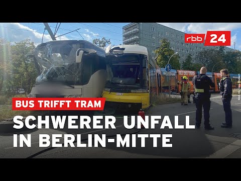 Mehrere Verletzte bei Zusammenstoß von Tram und Reisebus