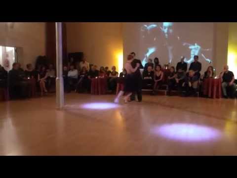  Liliana Tolomei  and  Santiago León  are  dancing  to  a  tango  by  Juan D'Arienzo