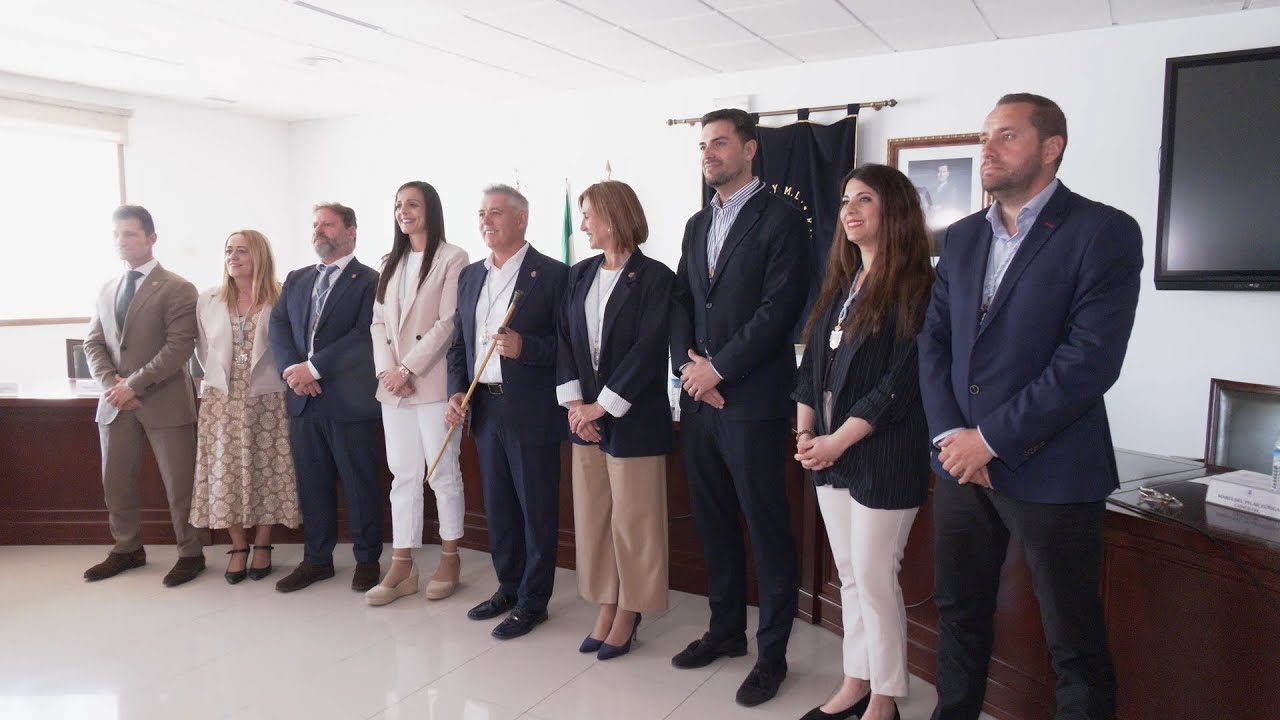 El alcalde de Manilva recibe el arqueo del anterior gobierno