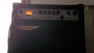Video thumbnail for Ashdown MAG 300 C115 - audio test by Gherardo Zanuccoli