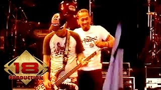 Download lagu Pas Band - Yob Eagger 2 (Live Konser Yogyakarta 26 Desember 2005) mp3