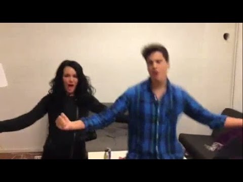 Oscar och Zia och Sofia Wistam dansar loss i logen - Let’s Dance (TV4)