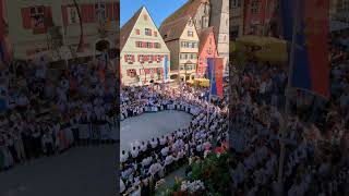 Tausende Siebenbürger Sachsen singen "Wahre Freundschaft" beim Heimattag in Dinkelsbühl #dkb23