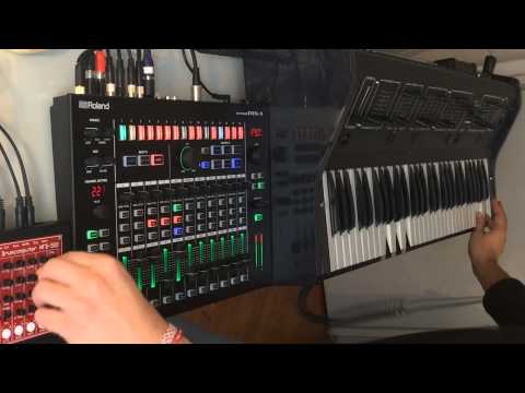 KiNK with Roland MX-1, MFB 522 and Tom 1501