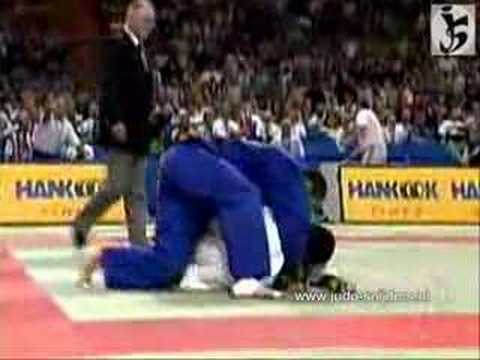 Judo Munich 2001 Demontfaucon (FRA) - Zviadauri (GEO)