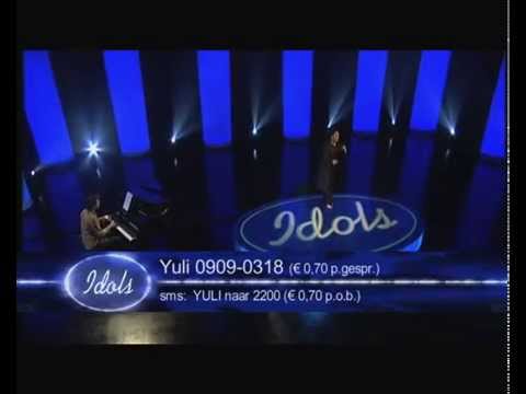 Incredible Yuli singing "Natural woman" by Aretha Franklin - Audition - Idols season 1