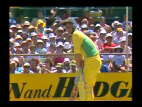Kim Hughes TWO BIG SIXES vs West Indies at PERTH 1983   84 2