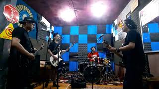 Download lagu Jamrud - datang,sikat,kabur mp3