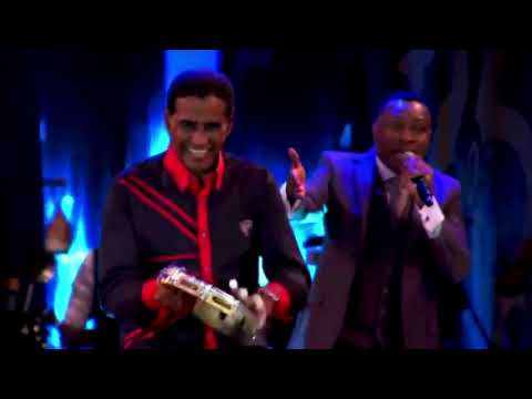 Pique Novo - Nossa escola (part.  Bira Presidente "Fundo de Quintal")