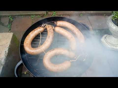 Leberwurst am räuchern