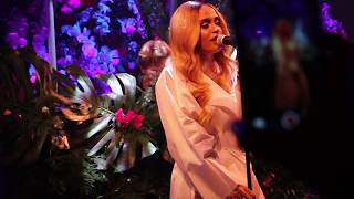 Kehlani Performs New Single &quot;Again&quot; Live For First Time