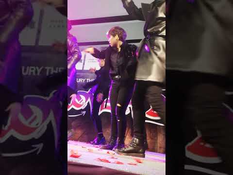 17.03.62  (_fancam_) Century cover dance 2019