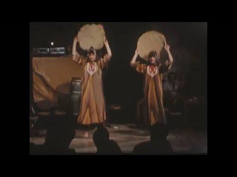 Israeli folk dances - live in Khan Club, Jerusalem, 1978 - Who are the dancers?