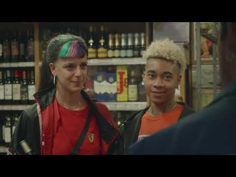 Hojas por el Barrio - Hasta las manos (Video Oficial)