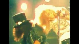 Guns N&#39; Roses - Welcome To The Jungle (Official video)