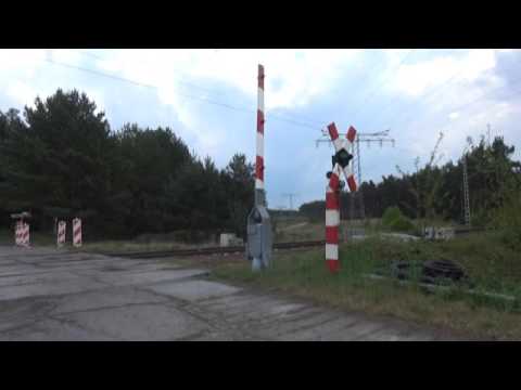Bahnübergang gesperrt - ELSTERWELLE