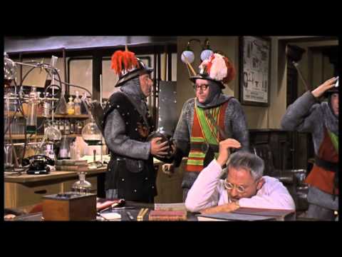 LA SOURIS QUI RUGISSAIT - Extrait VOST