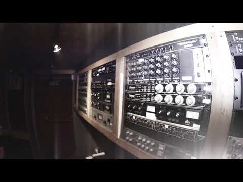 Gilly Spinblockz-Fuck The Debating