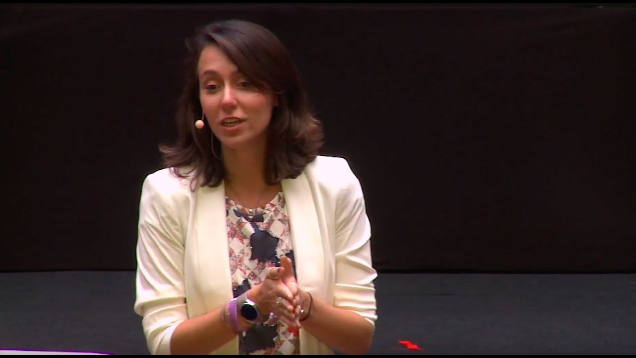 Ensinar programação é a nova alfabetização | Camila Achutti | TEDxSaoPaulo