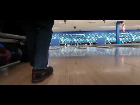 One hand no thumb bowling - Summer training camp