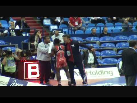 2010 WORLDS: Nazyr Mankiev (RUS) dec. Spenser Mango (USA), 55 kg