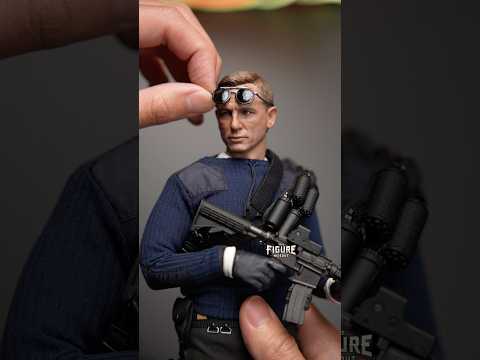 This 300$ James Bond Figure is WILD🤯 #actionfigures #unboxing #toys #jamesbond #007 #hottoys #asmr