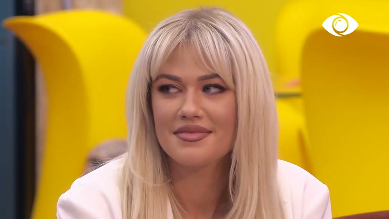 Keisi-Kristi/ Luizi: Unë dyshoj, shikimet që i japin njëri-tjetrit…