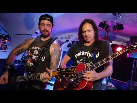 Warwick & Johnson - Whisky in the Jar @Jonny's Lion Cave 22.09 2018