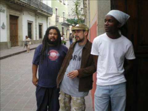 BUNGALO DUB  "LOS STEPPERS"