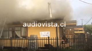 preview picture of video 'incendio osorno ercilla con humboldt, viernes 31 de octubre 2014'