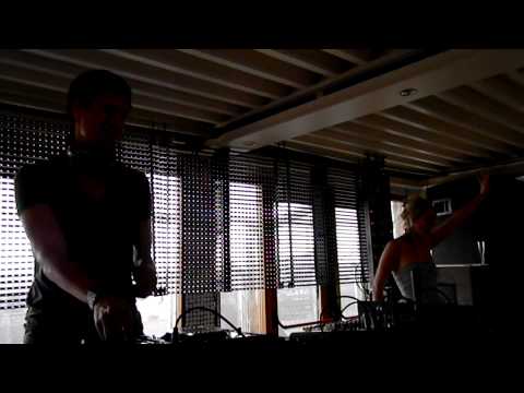 Menno de Jong feat. Ellie Lawson Live Performance at Menno Solo 18-06-2011