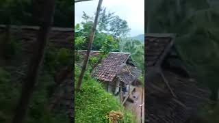 Download lagu suasana kampung yang indah di sore hari setelah hujan EP3. bantu subscribe agar kami bisa berkembang mp3