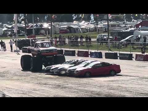 Monster truck @ VW Action santapod 2023