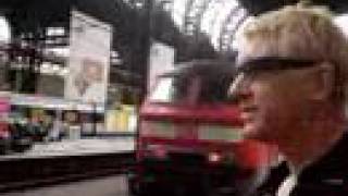 Captain Sensible visits Hamburg Hauptbahnhof