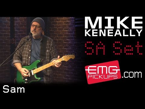 Mike Keneally plays 