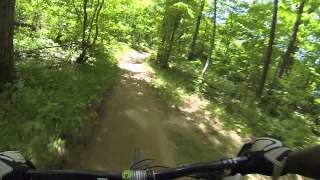 preview picture of video 'Mountain Creek bike park Upper Breakout'