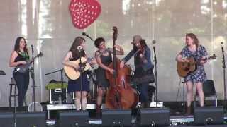 Della Mae at Strawberry 2015 (full set)